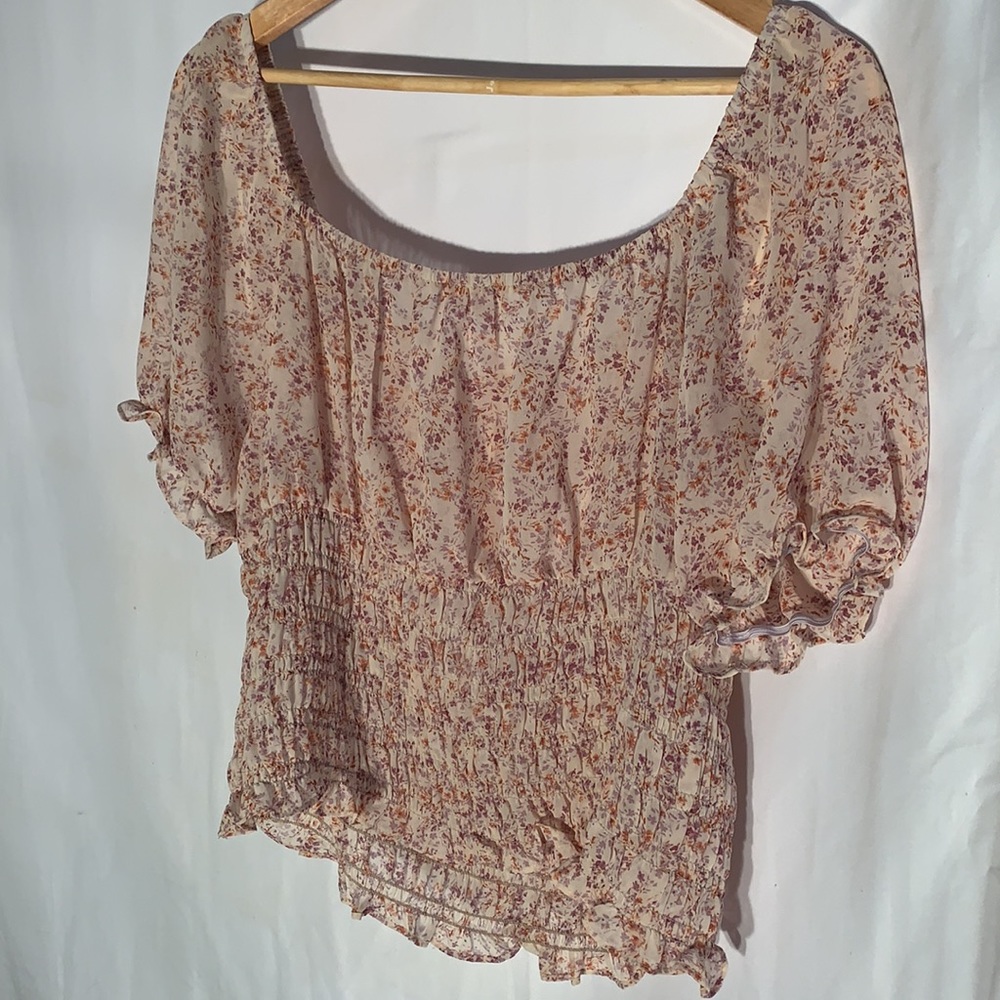 NWT Rabbit Rose Floral Puff Sleeve Spring Blouse - Picture 7 of 8